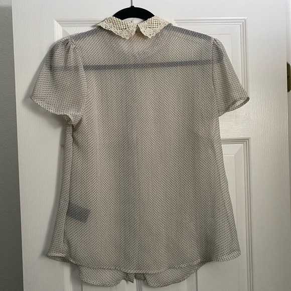 Pins & needles S button down Peter Pan collar top - Picture 2 of 7